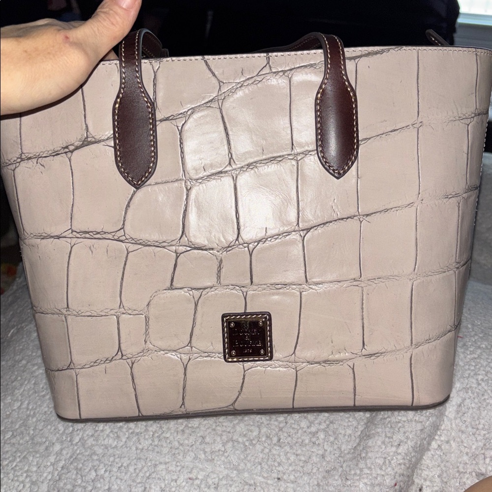 Dooney 🆕 Bourke Handbag, Denison Tote color taupe